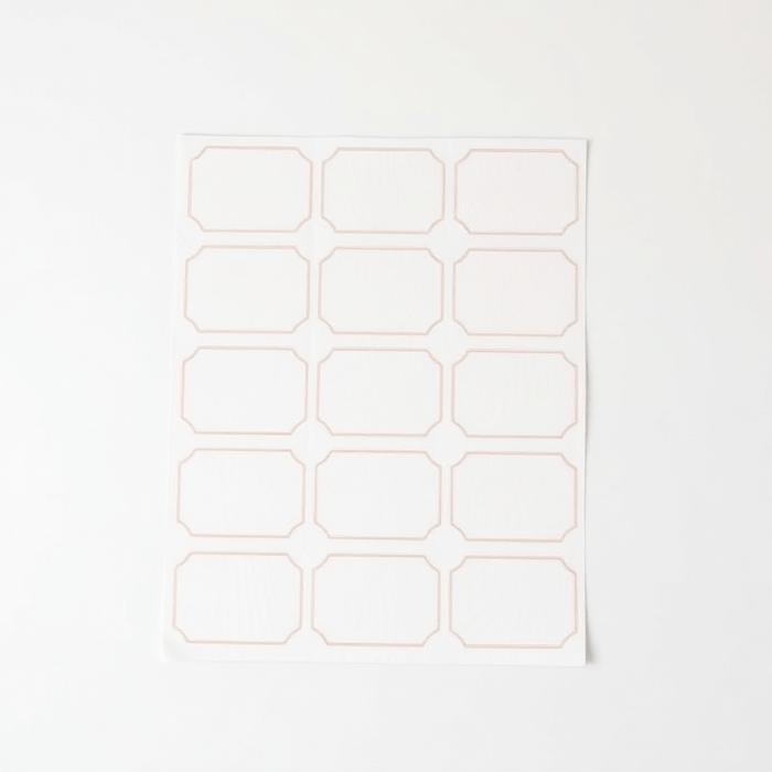 Minimalistiska etiketter